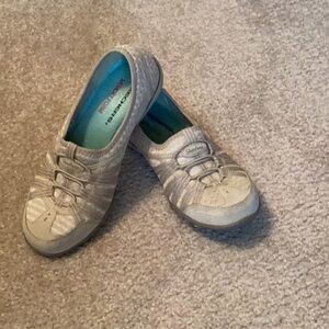 Womens Skechers shoes